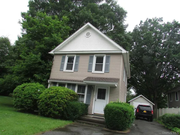$2,000 | 361 Highway 376, Hopewell Junction, NY 12533