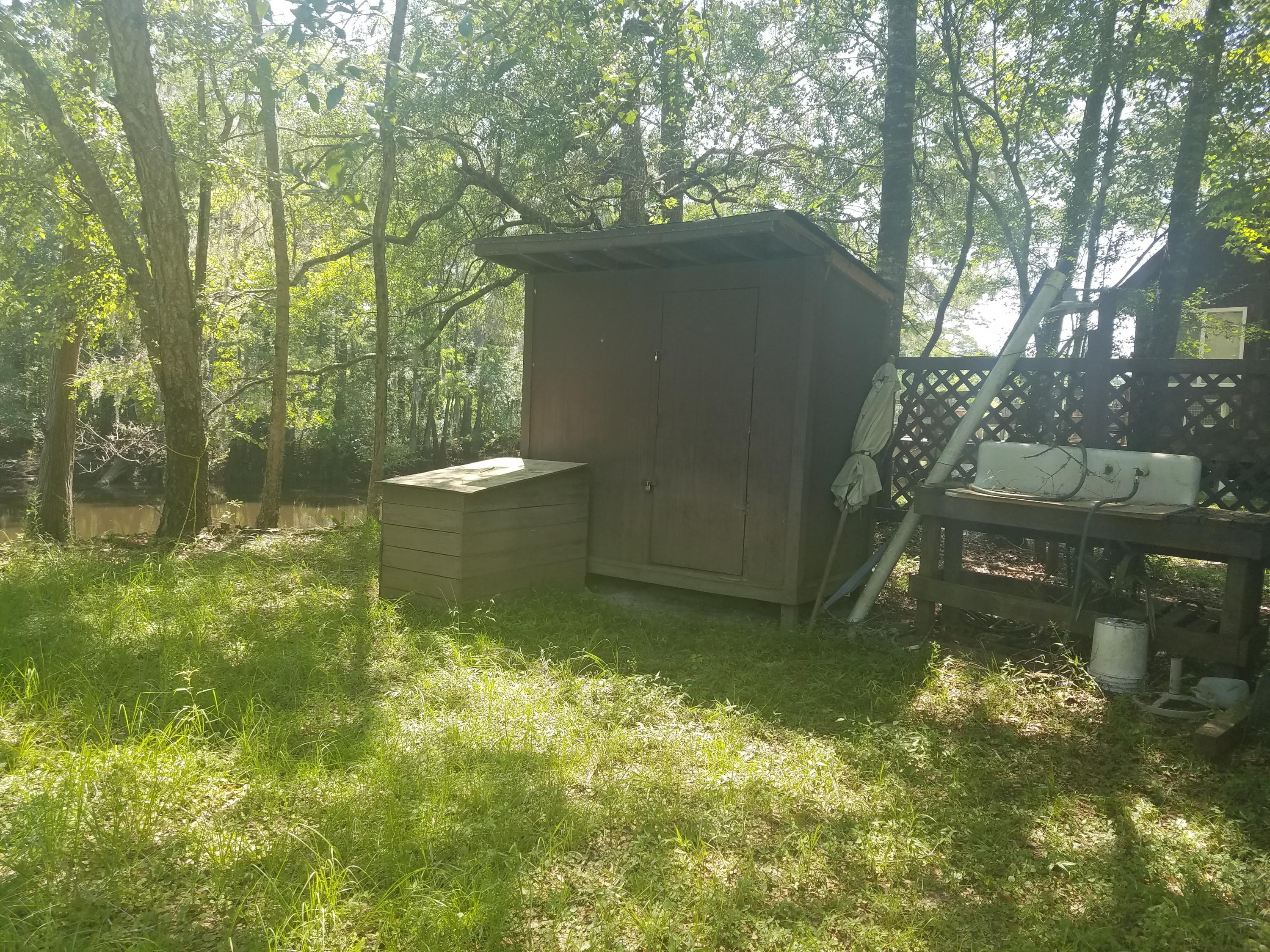 119 Gator Cove Ridgeville, SC 29472 - Photo 6 of 10 119 Gator well house