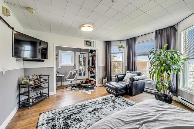 $665,000 | 25 Webster Avenue, Highwood, IL 60040