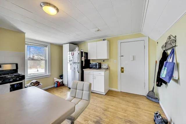 $665,000 | 25 Webster Avenue, Highwood, IL 60040