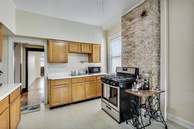 $665,000 | 25 Webster Avenue, Highwood, IL 60040