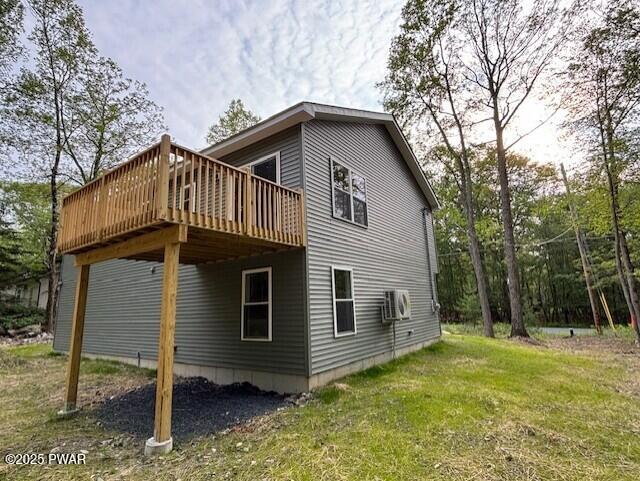 112 Ridge Drive Milford, PA 18337 - Photo 2 of 22 a front view of a house with garden