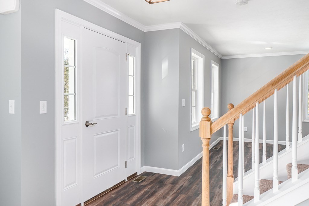 105 Brooks Road Templeton, MA 01468 - Photo 4 of 12 Gallery Image 4