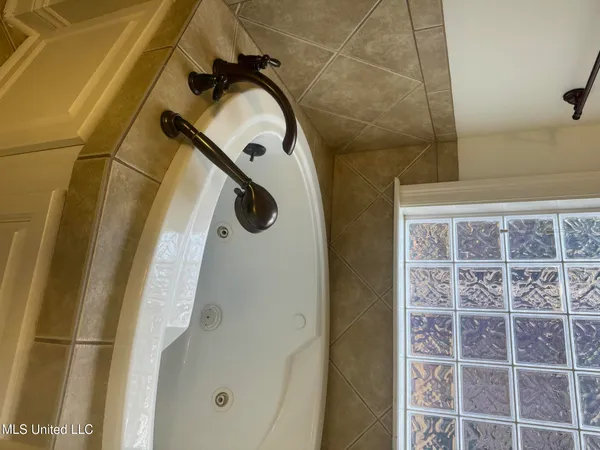 $373,500 | 9 Nottaway Trail, Natchez, MS 39120