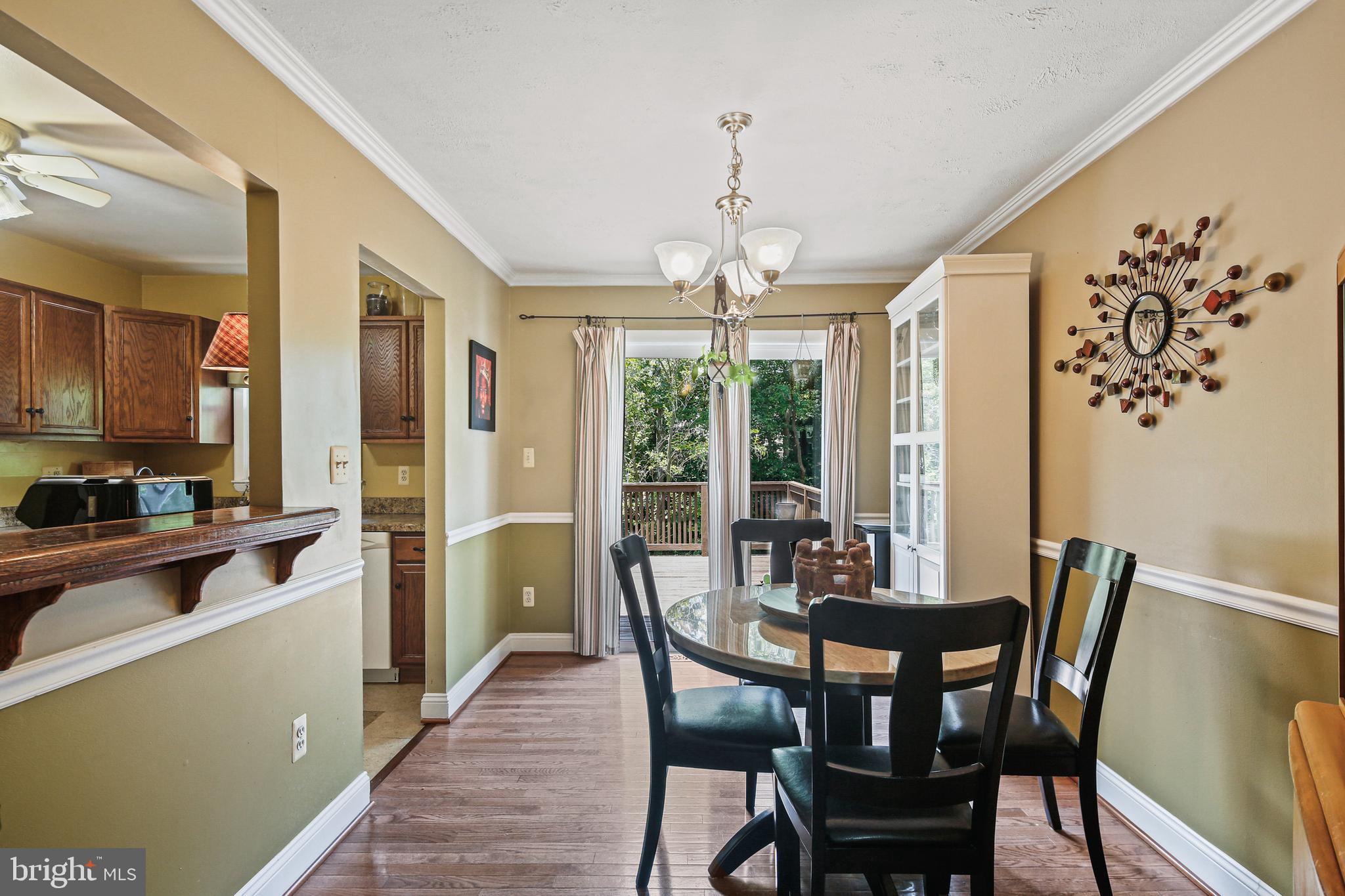 Dine here or sliders to deck