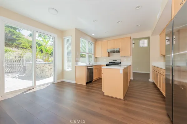 $890,000 | 957 Allegre Drive, Corona, CA 92879