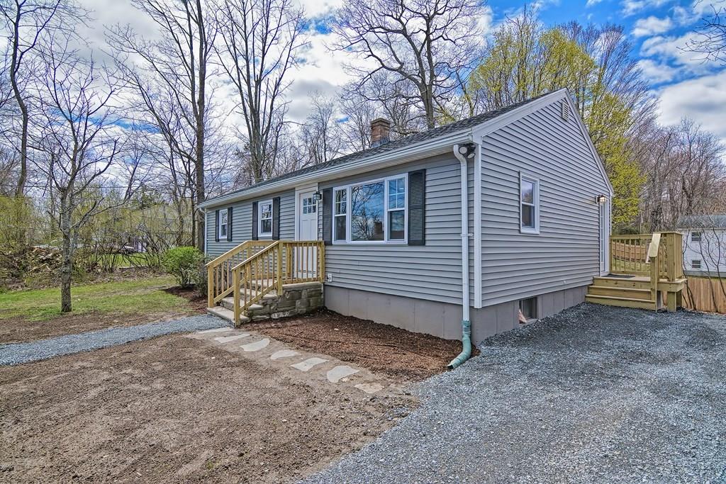 15 Gothic Avenue Worcester, MA 01606 - Photo 3 of 26