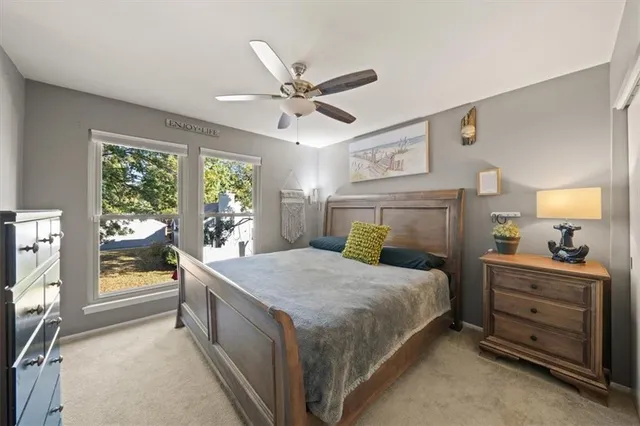 $325,000 | 7913 Colony Lane, Lenexa, KS 66215