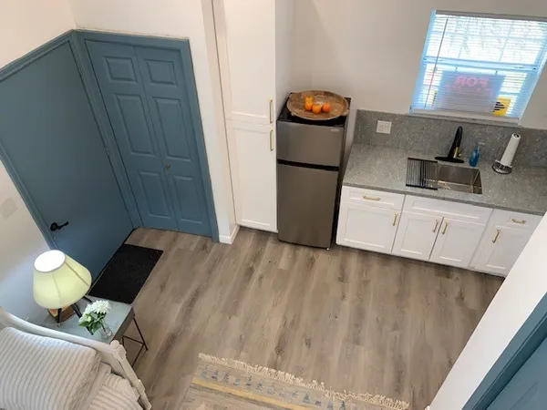 a bed room with a bed