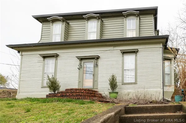 $259,900 | 622 North Capitol Avenue, Corydon, IN 47112