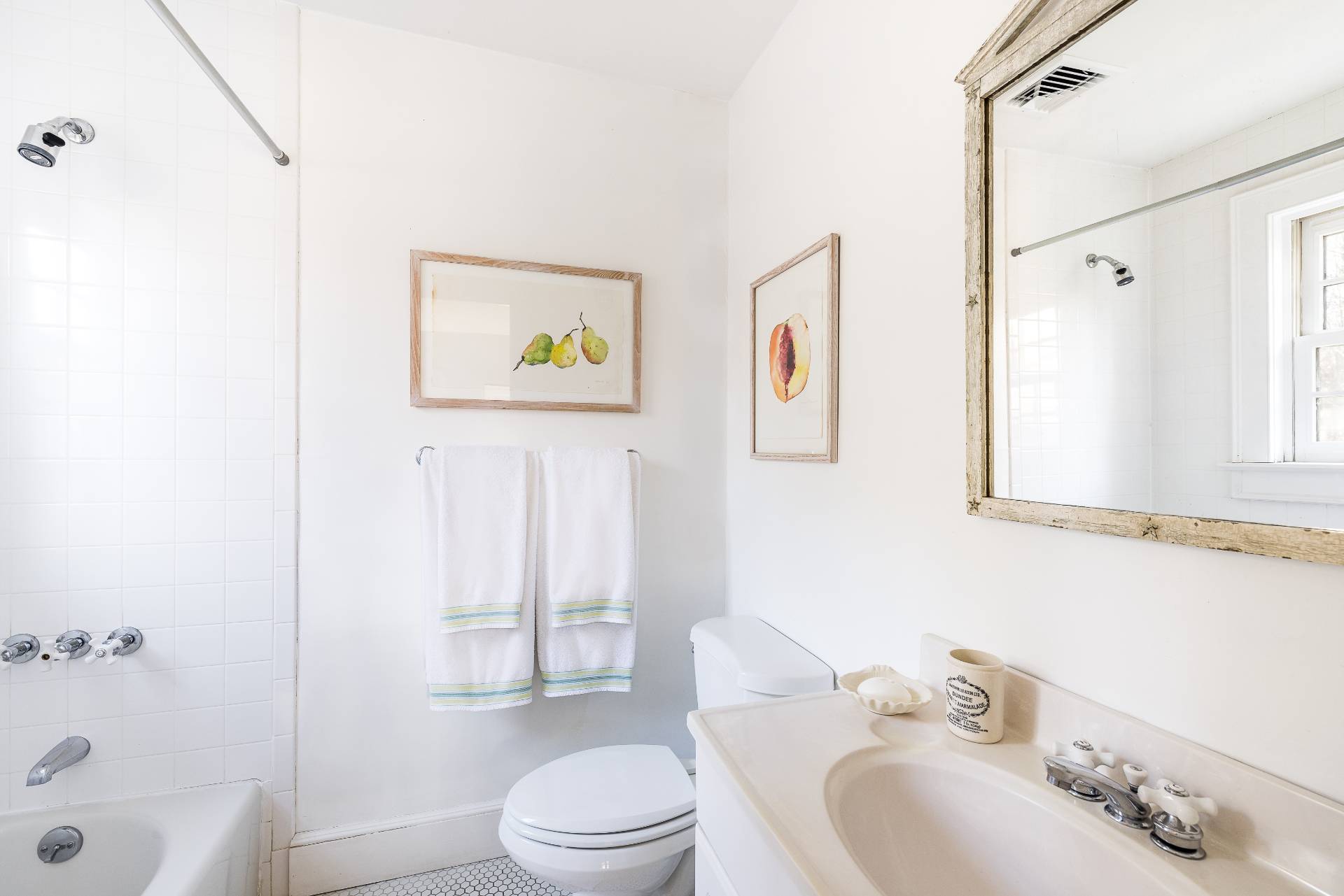 22 Barn Lane Bridgehampton, NY 11932 - Photo 11 of 18 a bathroom with a sink a toilet and shower