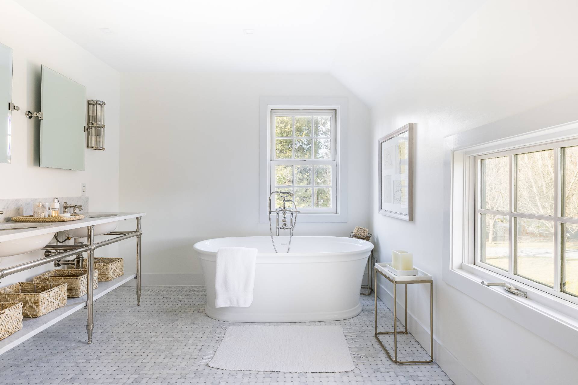 22 Barn Lane Bridgehampton, NY 11932 - Photo 9 of 18 a bathroom with a sink and a bathtub