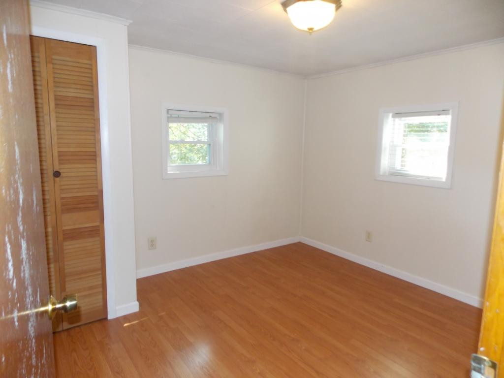 4015 Purchase Ridge Road Duffield, VA 24244 - Photo 19 of 26 2nd Bedroom