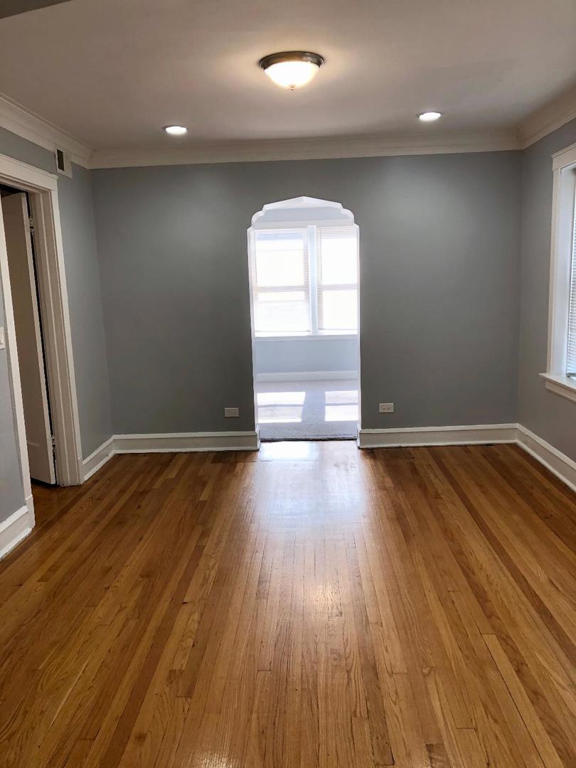 4701 West Barry Avenue, Unit 2B Chicago, IL 60641 - Photo 8 of 10