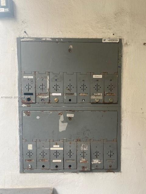 8132 Harding Avenue, Unit 7 Miami Beach, FL 33141 - Photo 28 of 30