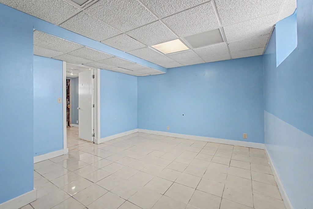 496 Tucker Street Fall River, MA 02721 - Photo 10 of 16