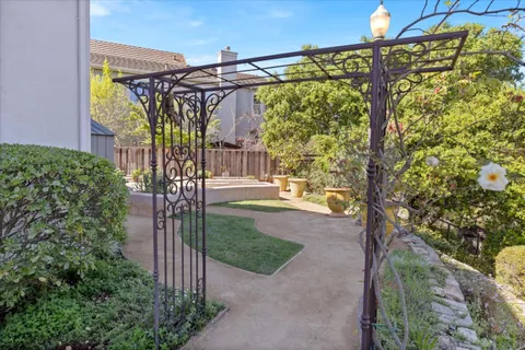 a view of a entryway door of the house