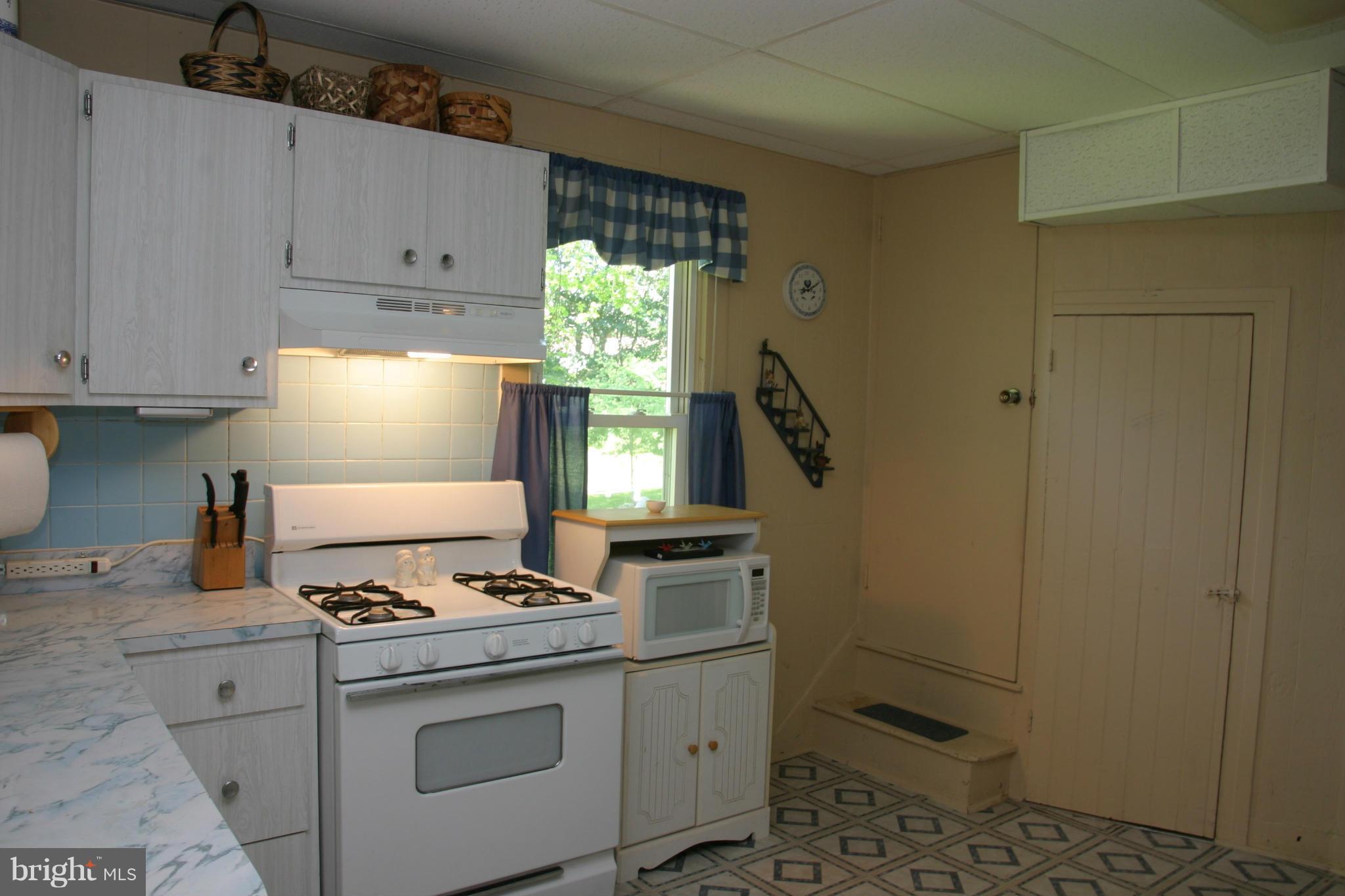 1551 Emory Church Road Upperco, MD 21155 - Photo 19 of 28 Kitchen
