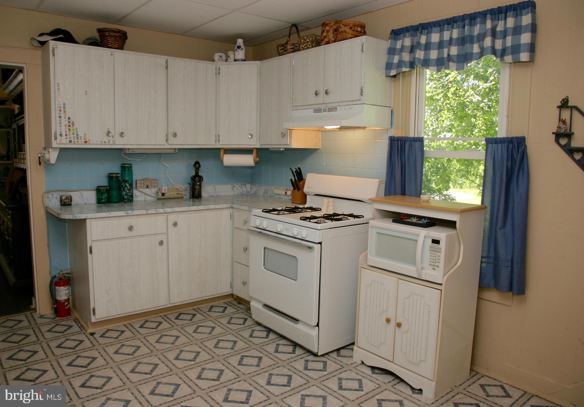1551 Emory Church Road Upperco, MD 21155 - Photo 20 of 28 Kitchen