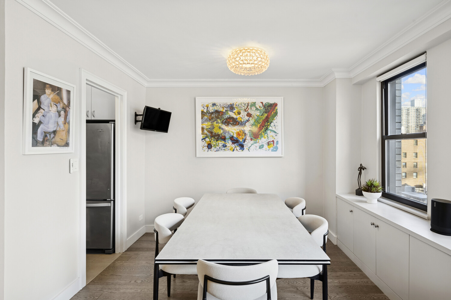 196 East 75th Street, Unit 12E Manhattan, NY 10021 - Photo 3 of 7