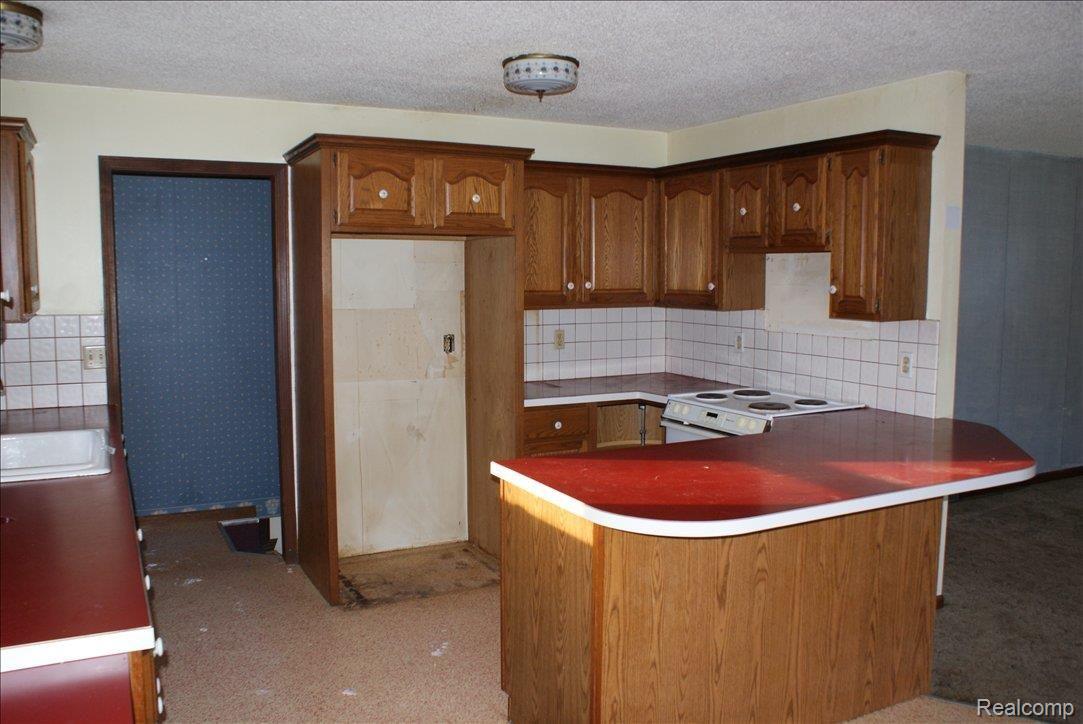 4841 Davison Road Lapeer, MI 48446 - Photo 7 of 12 DSC00495