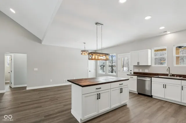 $425,000 | 1618 North Molala Trail, Greensburg, IN 47240