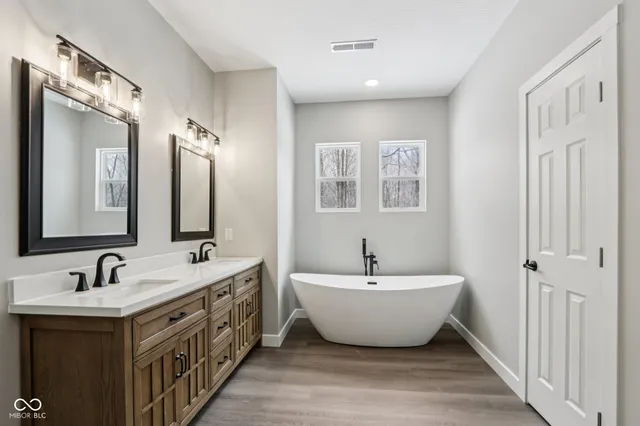 $425,000 | 1618 North Molala Trail, Greensburg, IN 47240