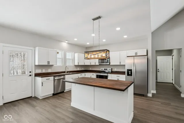 $425,000 | 1618 North Molala Trail, Greensburg, IN 47240