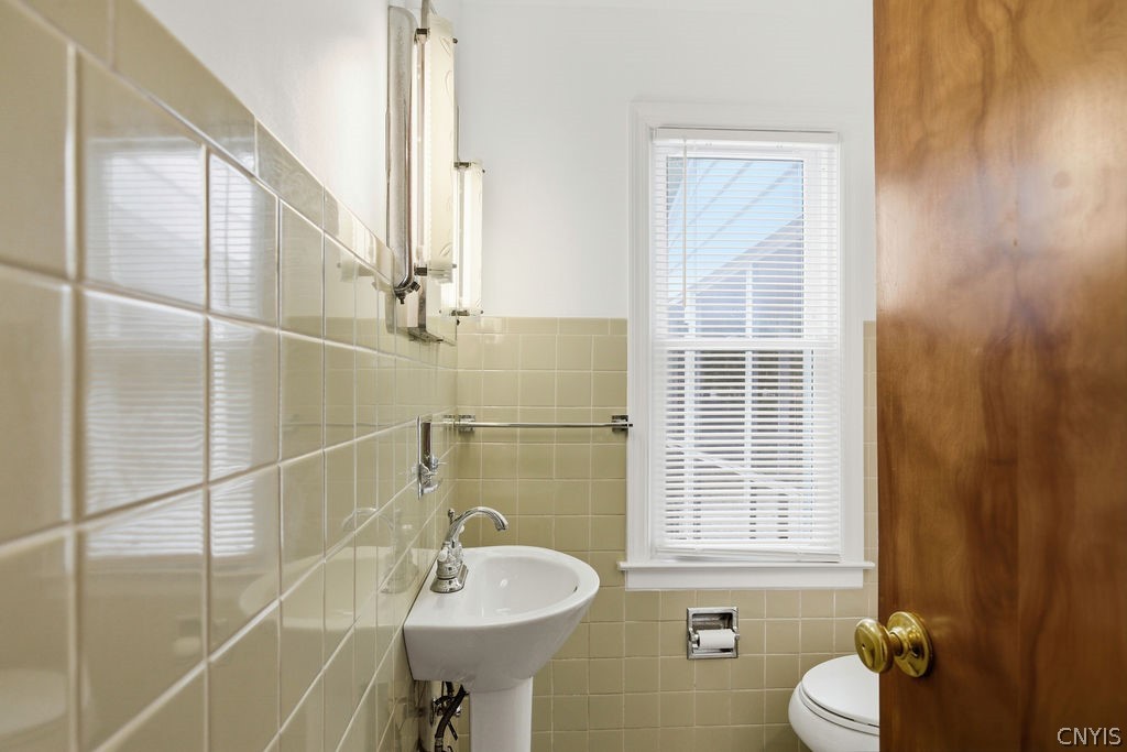 111 Fiordon Road De Witt, NY 13214 - Photo 24 of 48