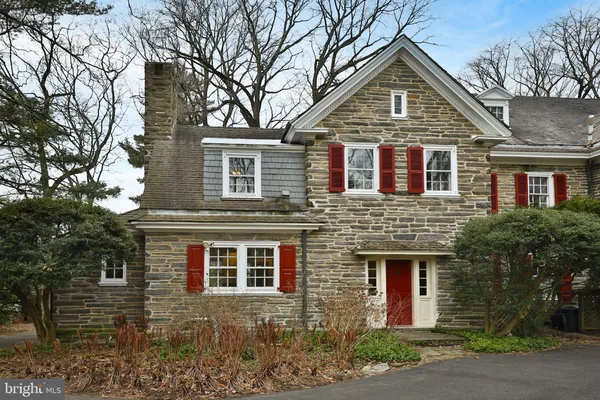 $3,000 | 6610 Wissahickon Avenue, Unit SW, Philadelphia, PA 19119
