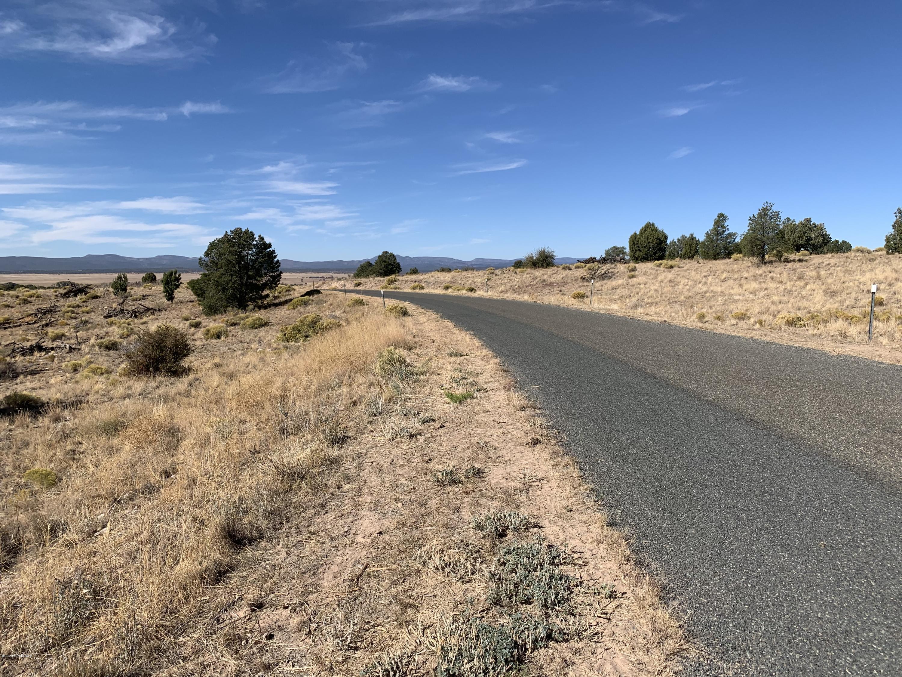 7601 West Rambling Road Prescott, AZ 86305 - Photo 2 of 14 Paved Road