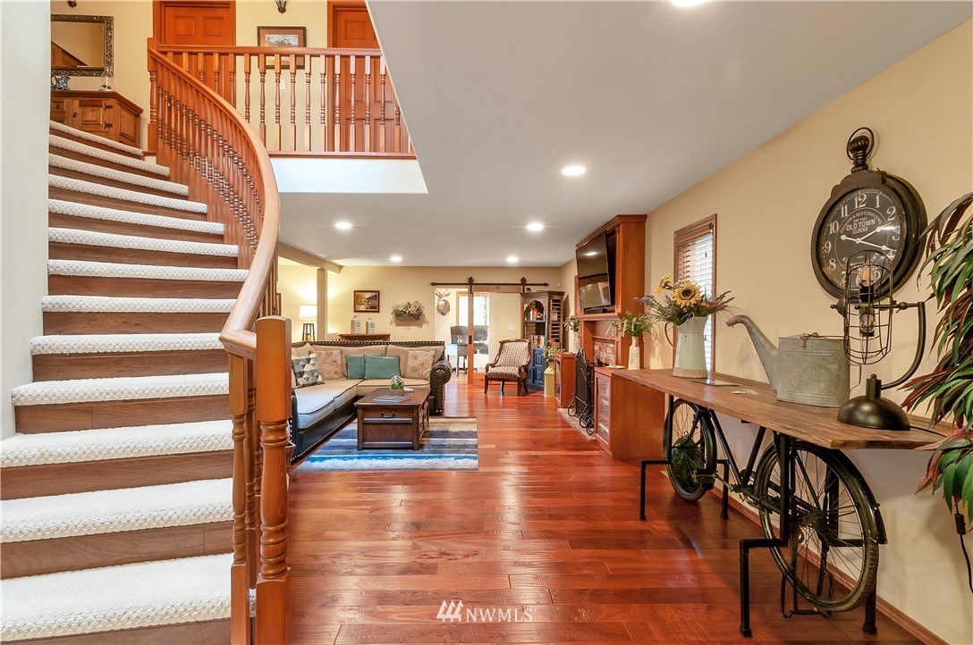 4295 Northwest Westgate Road Silverdale, WA 98383 - Photo 4 of 30 Gallery Image 4