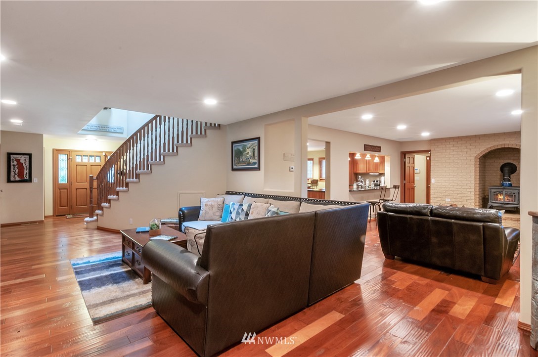 4295 Northwest Westgate Road Silverdale, WA 98383 - Photo 5 of 30 Gallery Image 5