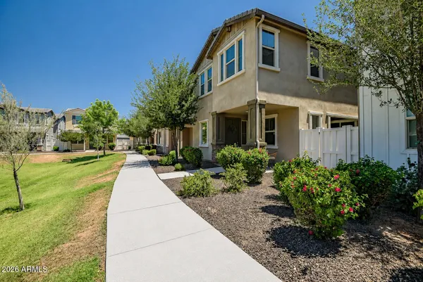 $475,000 | 2252 South Basmath Lane, Gilbert, AZ 85295