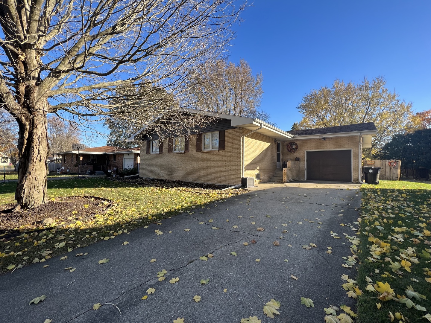 590 Hazelcrest Drive Rantoul, IL 61866 - Photo 2 of 27 Gallery Image 2