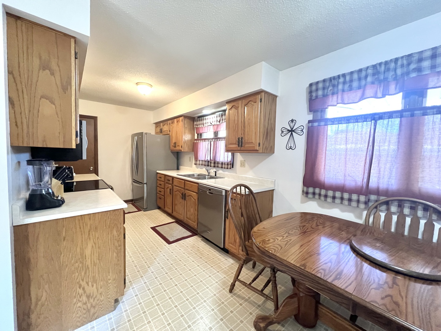 590 Hazelcrest Drive Rantoul, IL 61866 - Photo 9 of 27 Gallery Image 9