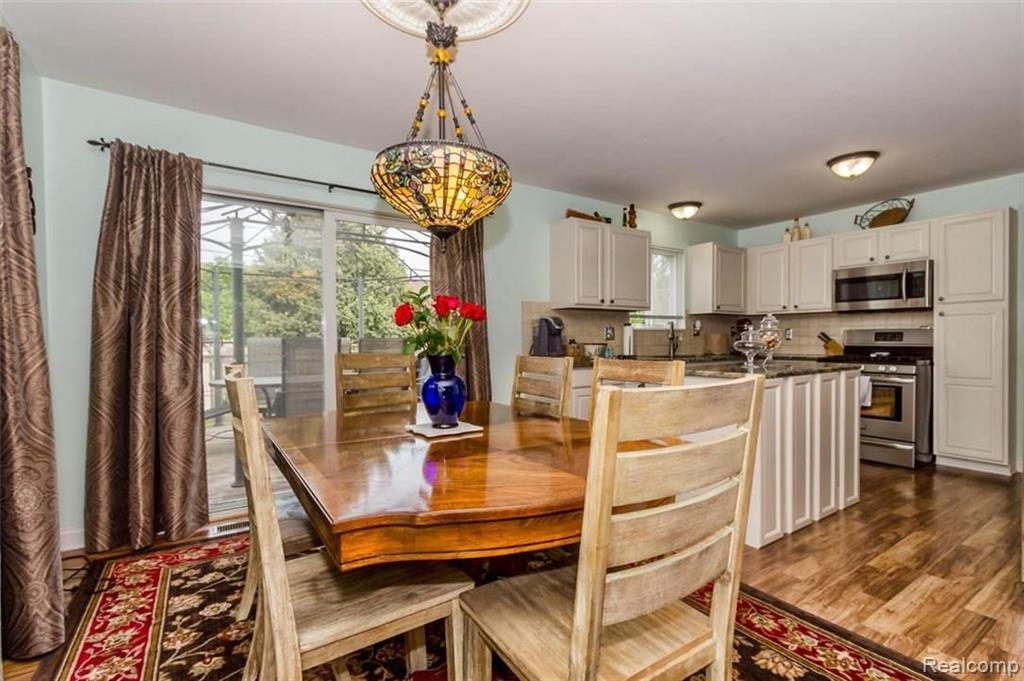 1698 Sheldon Road Canton, MI 48187 - Photo 12 of 37