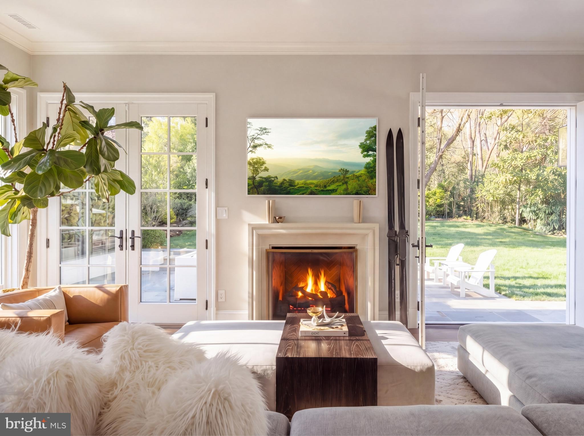 1704 Russell Road Alexandria, VA 22302 - Photo 22 of 44 Dreamy Family Room with Indoor/Outdoor Setting