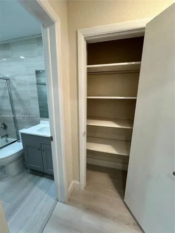 $3,200 | Foster Road, Hallandale Beach, FL 33009