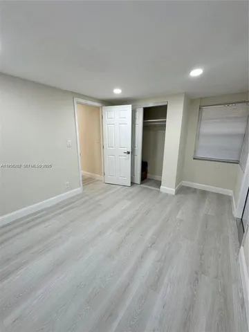 $3,200 | Foster Road, Hallandale Beach, FL 33009