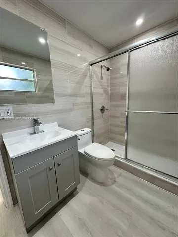 $3,200 | Foster Road, Hallandale Beach, FL 33009