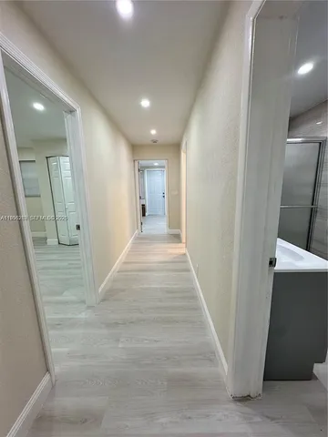 $3,200 | Foster Road, Hallandale Beach, FL 33009