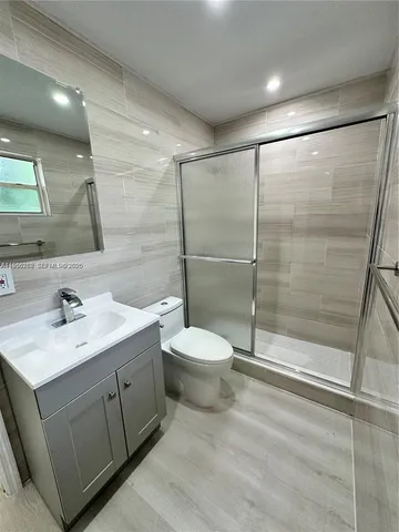 $3,200 | Foster Road, Hallandale Beach, FL 33009