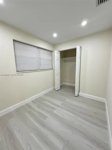 $3,200 | Foster Road, Hallandale Beach, FL 33009