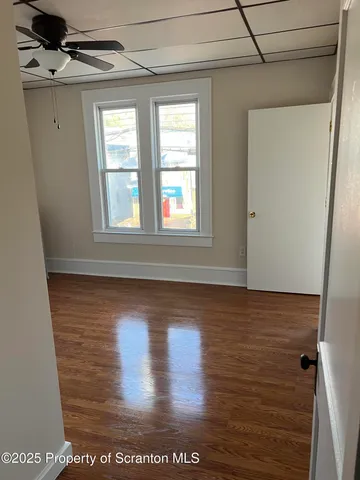 a view of a window in an empty room