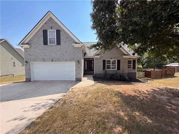 $435,000 | 1240 Platinum Drive, Hoschton, GA 30548