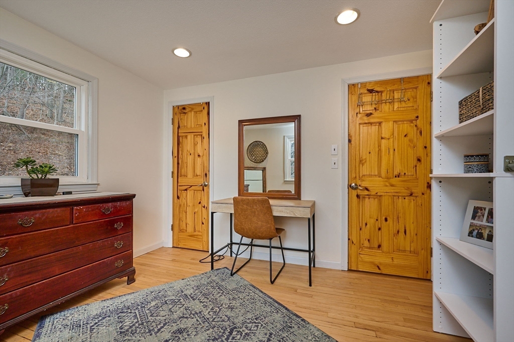 25 Ludlow Road South Hadley, MA 01075 - Photo 16 of 33