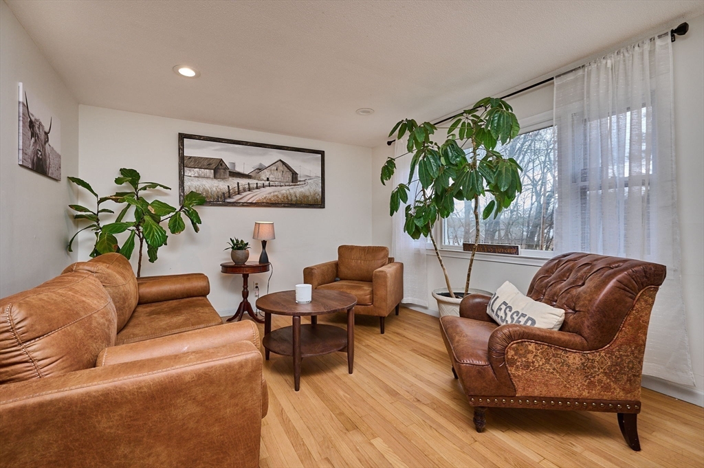 25 Ludlow Road South Hadley, MA 01075 - Photo 8 of 33