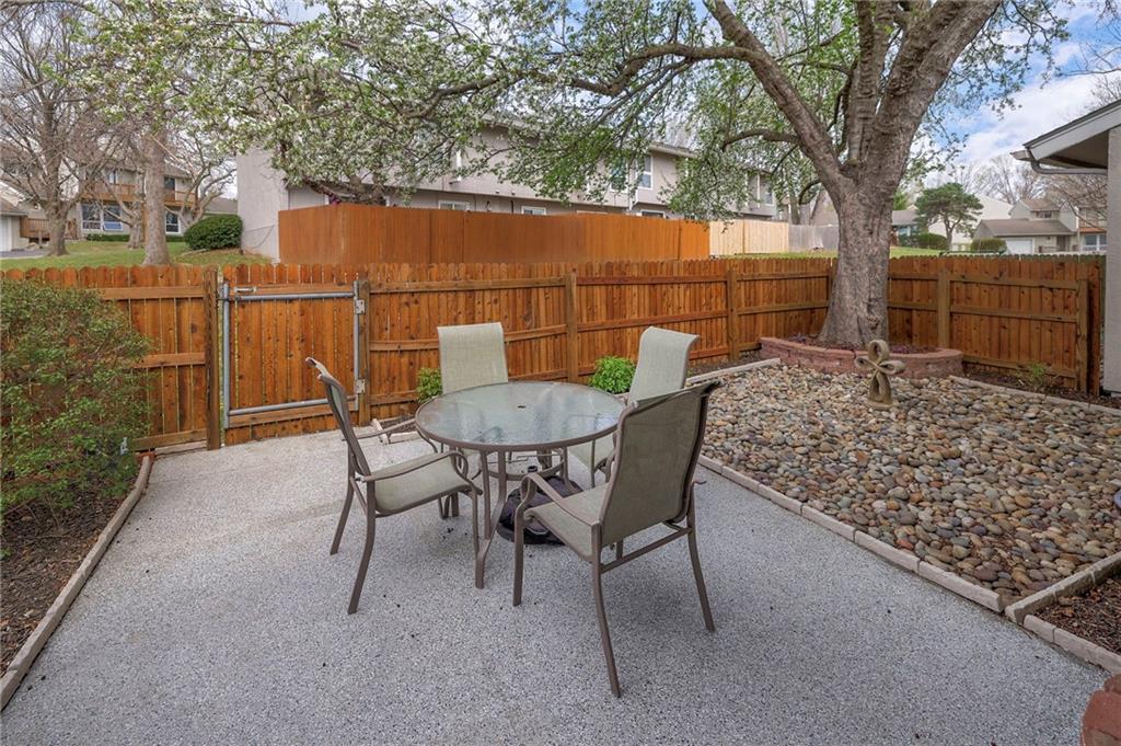 12746 West 108th Place Overland Park, KS 66210 - Photo 30 of 38