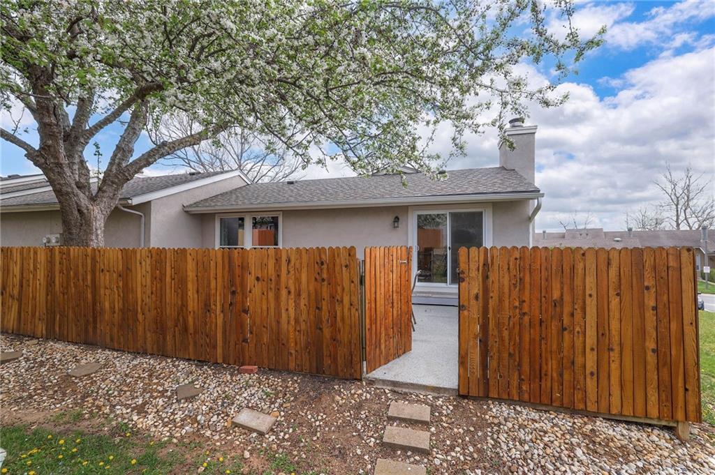 12746 West 108th Place Overland Park, KS 66210 - Photo 32 of 38